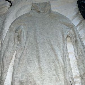 Turtle neck long sleeve